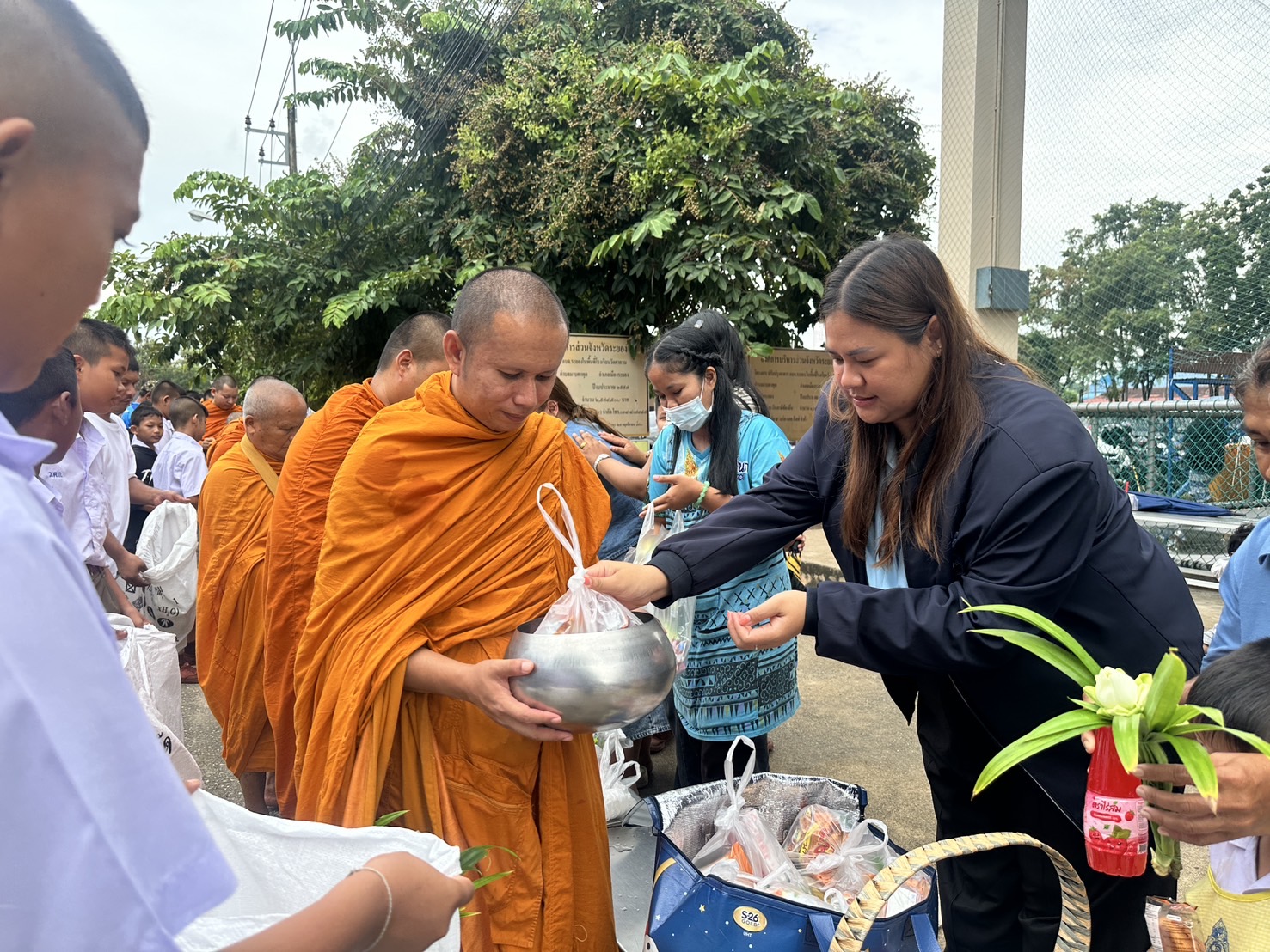 ร่วมกิจกรรมเนื่องในโอกาสวันเฉลิมพระชนมพรรษาสมเด็จพระนางเจ้าสิริกิติ์ พระบรมราชินีนาถ พระบรมราชชนนีพันปีหลวง จำปี 2568