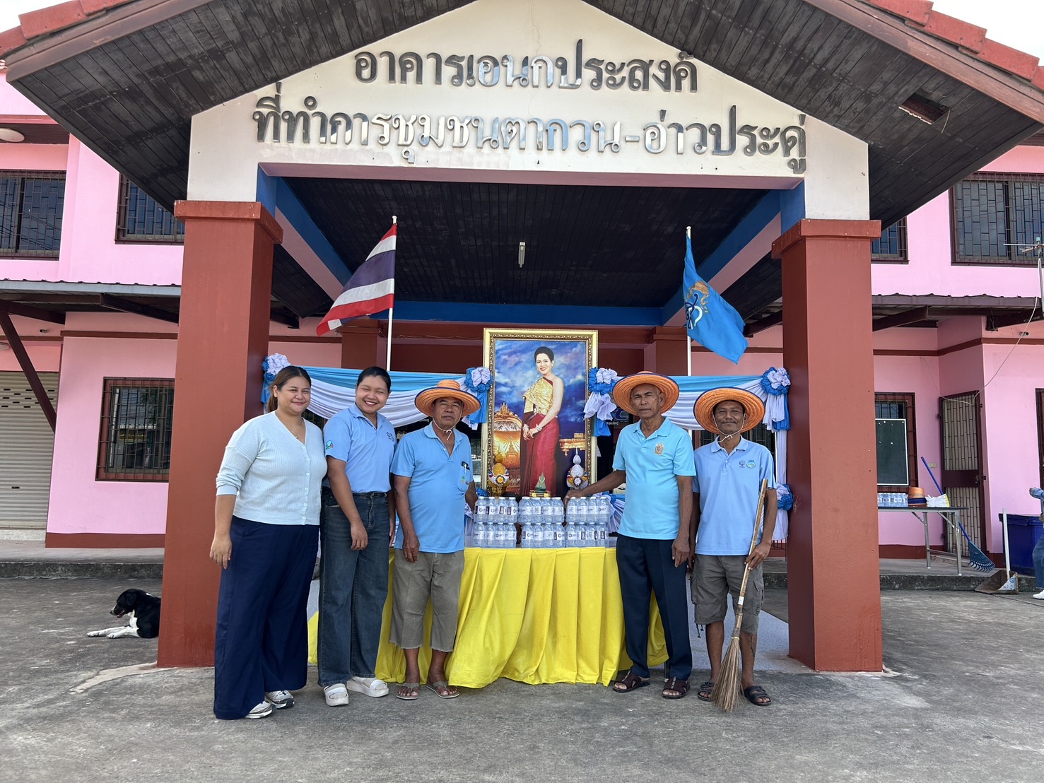 สทร. ร่วมกิจกรรมจิตอาสาเนื่องในวันแม่แห่งชาติ ประจำปี 2568 ชุมชนตากวน - อ่าวประดู่